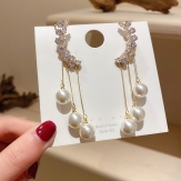 Pearl tassel ear clip earrings